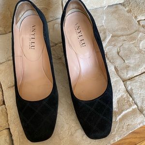 🥰ANYI LU black suede pump, size 38 EU